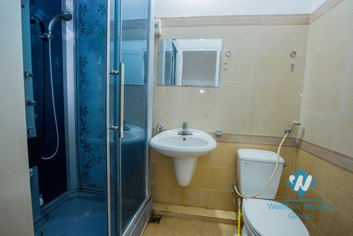 Nice single apartment for rent on Thai Thinh, Dong Da, Hanoi